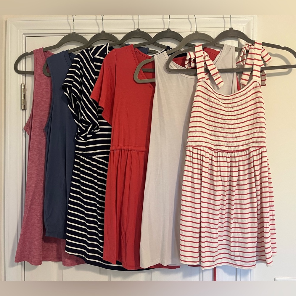 Women’s maternity short sleeve / tank top bundle